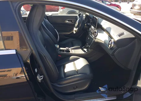 2015 Mercedes-Benz Cla 250 z USA, uszkodzony, nr VIN WDDSJ4EB2FN189470